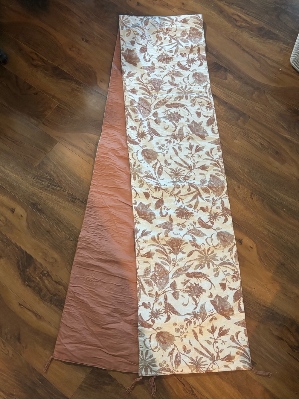 Floral Jacquard Table Runner in Cream and Rust